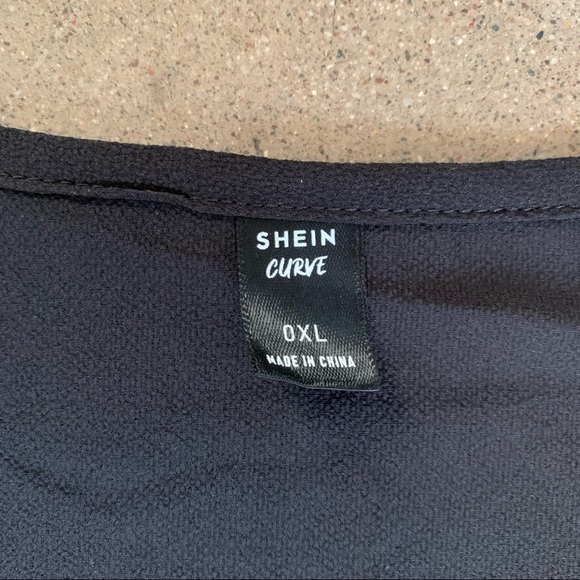 Polka Dot Mesh Butterfly Sleeve Dress - Picture 4 of 6